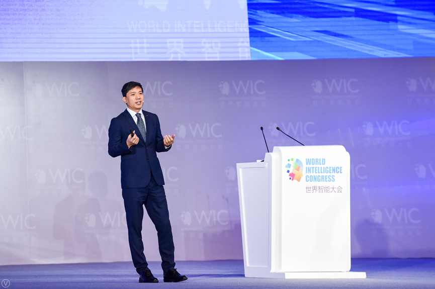 Robin Li, CEO of Baidu Robin Li, CEO of Baidu